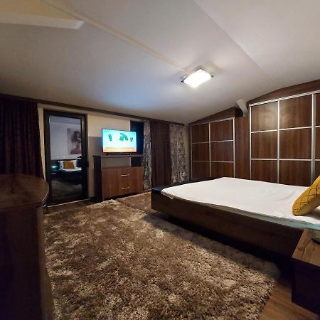 Jolie Suites Brăila Екстериор снимка