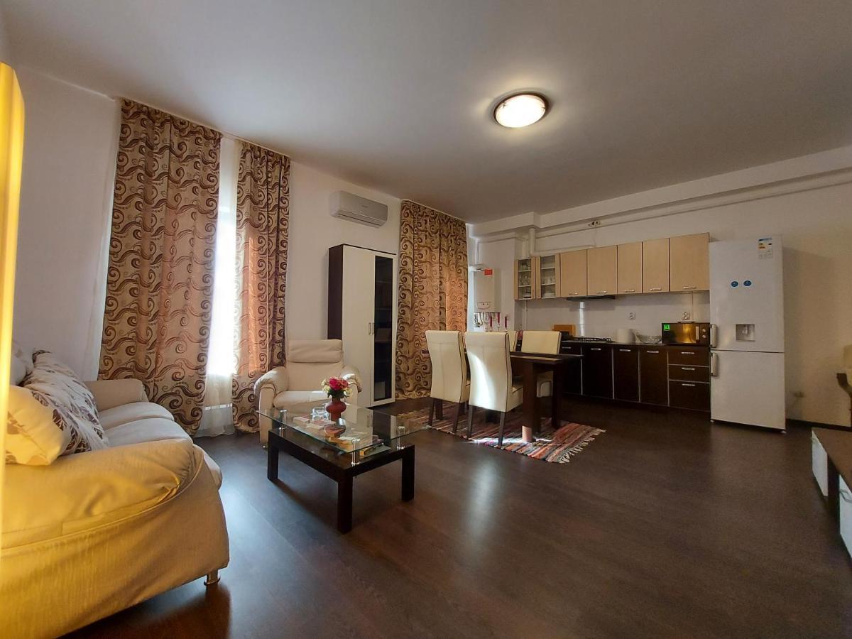 Jolie Suites Brăila Екстериор снимка