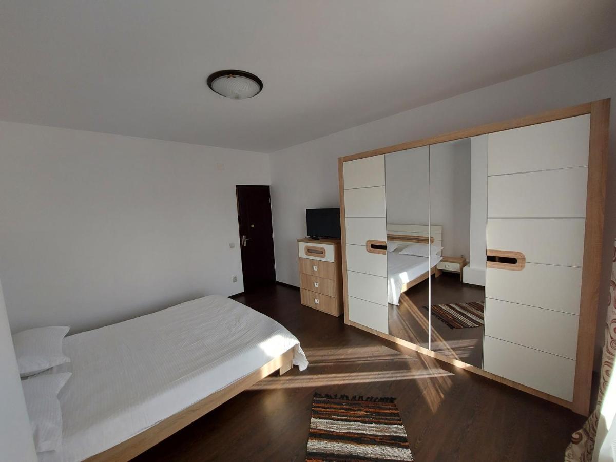 Jolie Suites Brăila Екстериор снимка