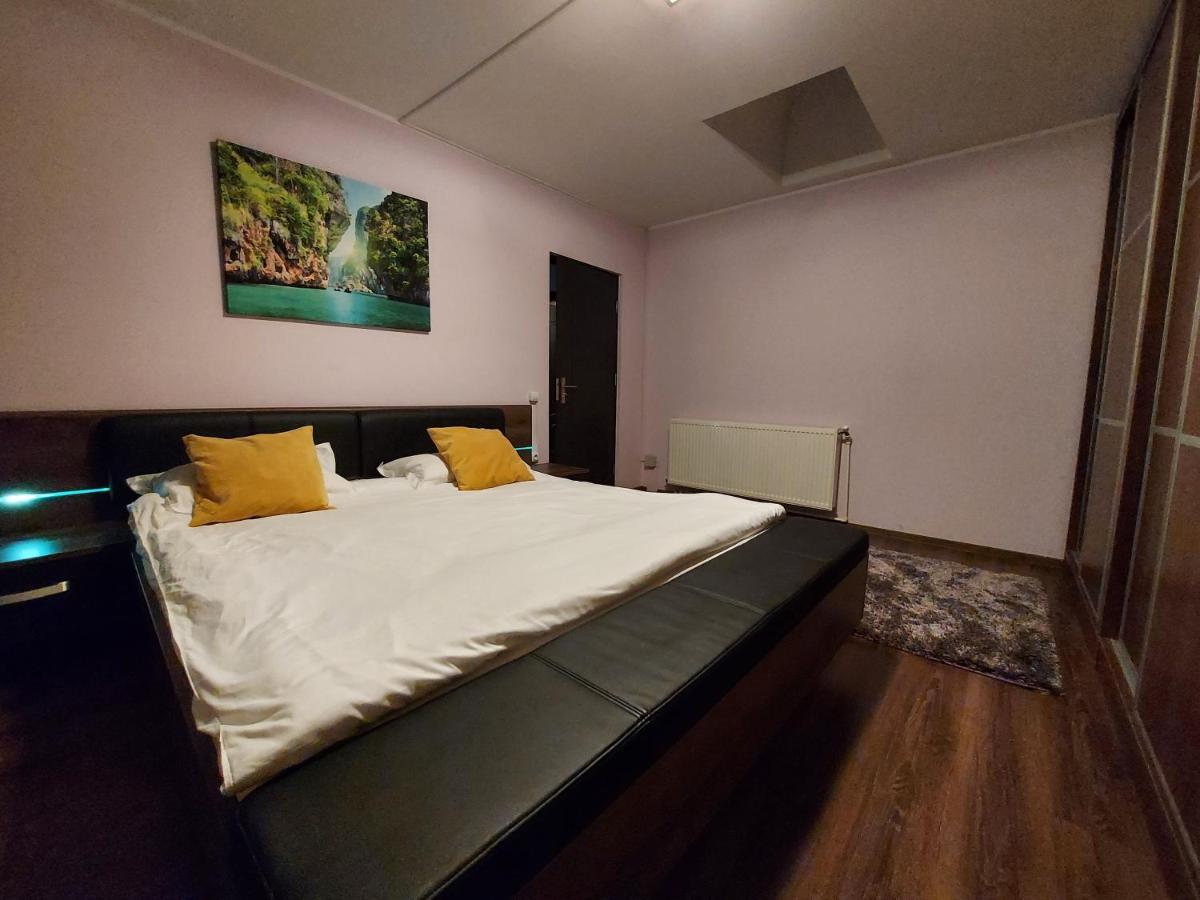 Jolie Suites Brăila Екстериор снимка