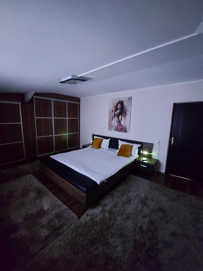 Jolie Suites Brăila Екстериор снимка