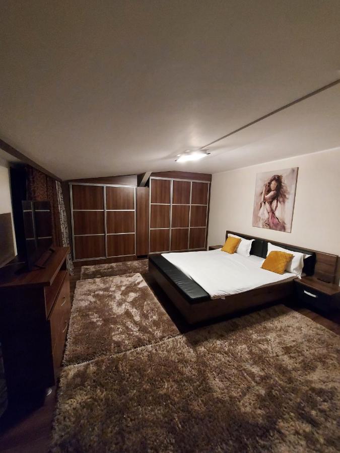 Jolie Suites Brăila Екстериор снимка