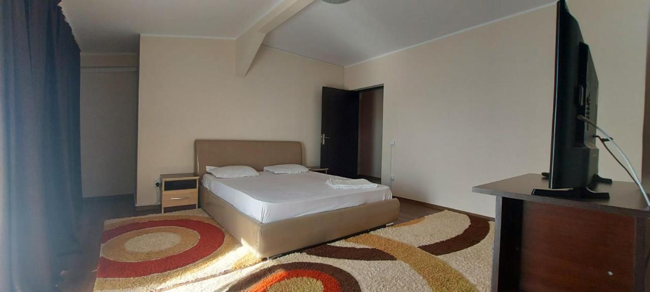 Jolie Suites Brăila Екстериор снимка