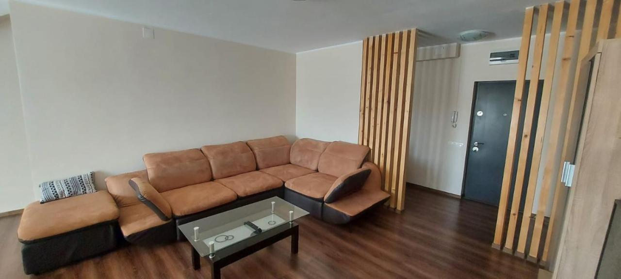 Jolie Suites Brăila Екстериор снимка