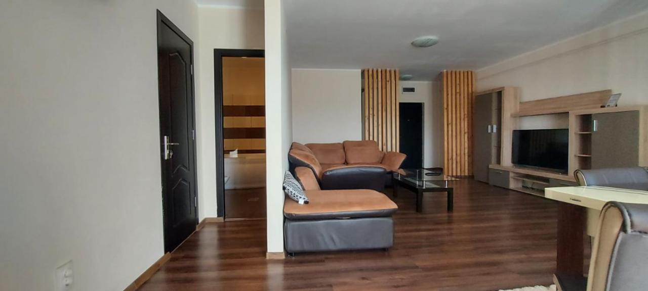 Jolie Suites Brăila Екстериор снимка