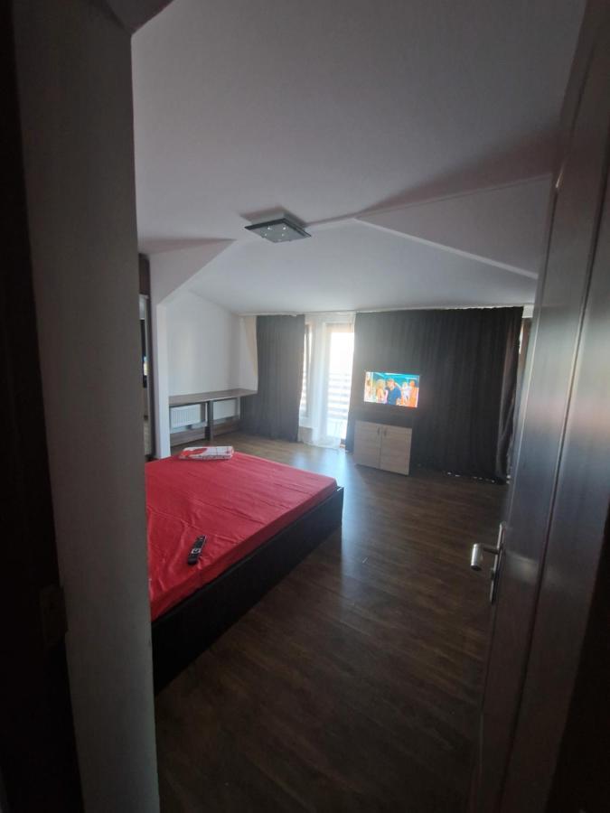 Jolie Suites Brăila Екстериор снимка