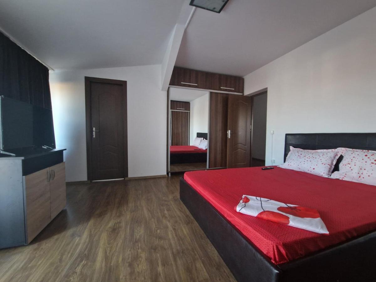 Jolie Suites Brăila Екстериор снимка