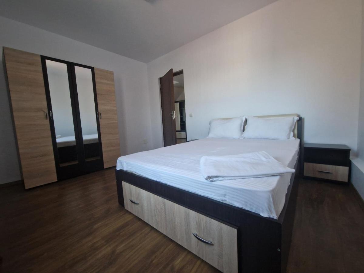 Jolie Suites Brăila Екстериор снимка