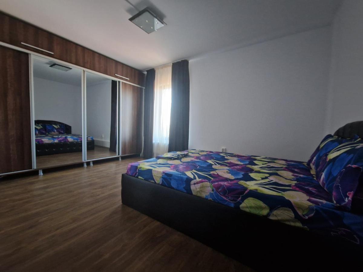 Jolie Suites Brăila Екстериор снимка